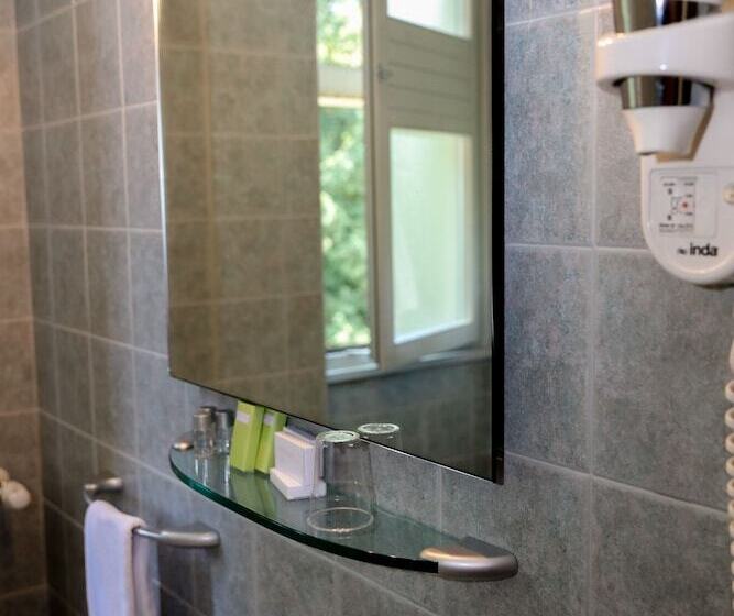 غرفة قياسية فردية, Villa Cagnola