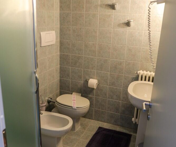 غرفة قياسية فردية, Villa Cagnola