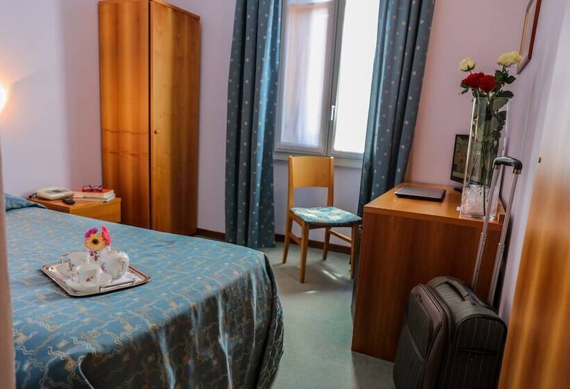 غرفة قياسية فردية, Villa Cagnola