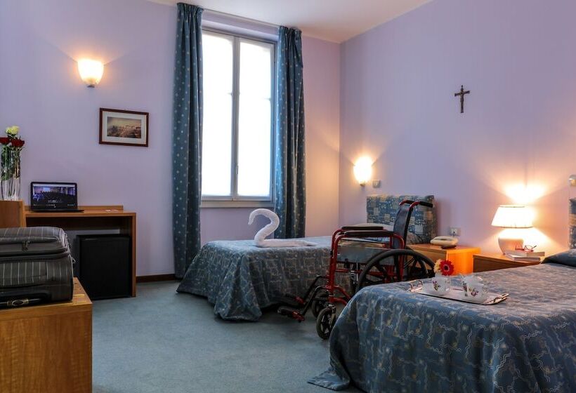 غرفة قياسية لذوى الاحتياجات الخاصة, Villa Cagnola