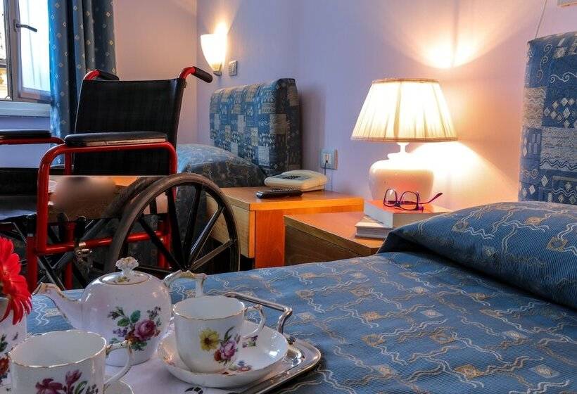 غرفة قياسية لذوى الاحتياجات الخاصة, Villa Cagnola