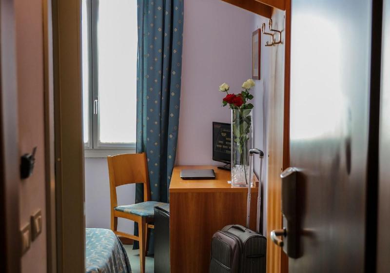 غرفة قياسية فردية, Villa Cagnola