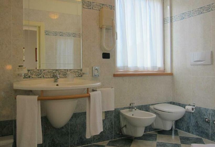 חדר סטנדרט, Lilla