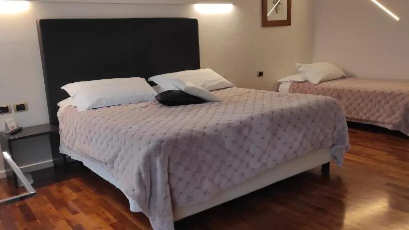 Pokój Standard Trzyosobowy, Lilla