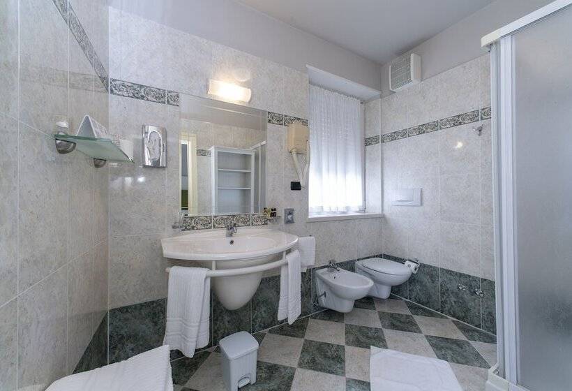 חדר סטנדרט, Lilla