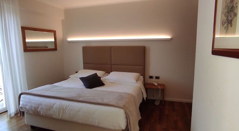 חדר סטנדרט, Lilla