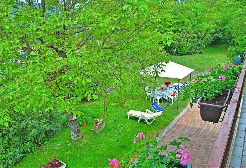 Вилла 1 Спальня Вид на Сад, B&b Marienn