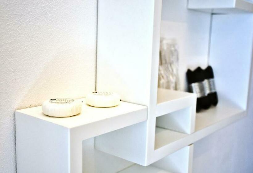 اتاق استاندارد با چشمانداز دریا, Crêuza De Mä