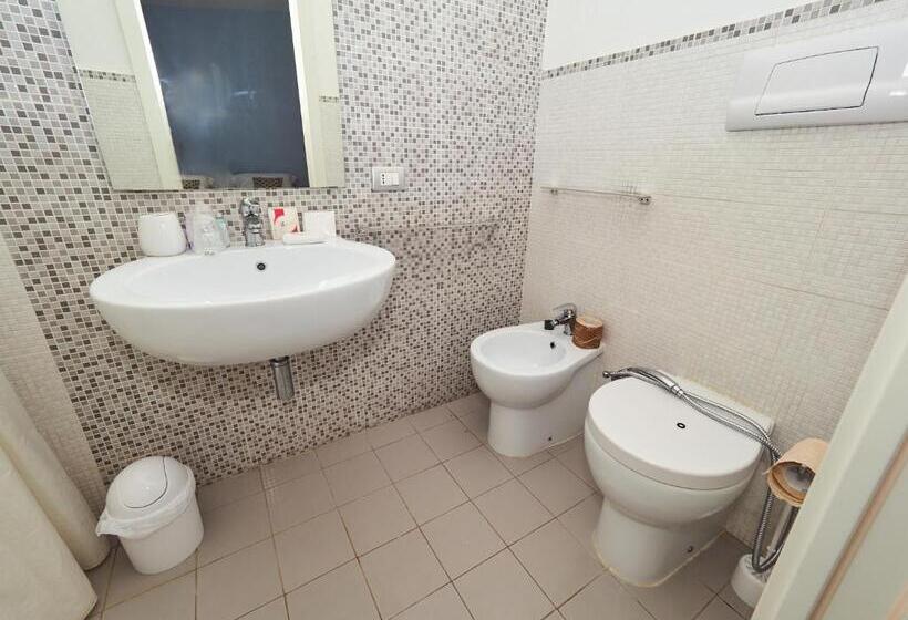 スタンダードルーム, B&b Il Varo A Mare