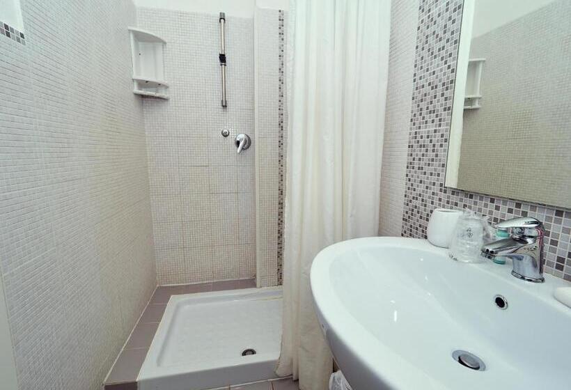 スタンダードルーム, B&b Il Varo A Mare