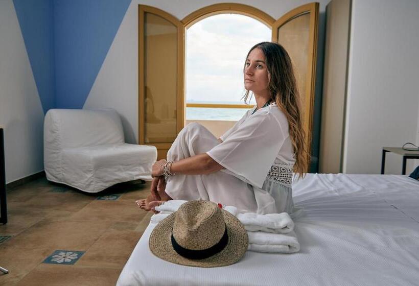 オーシャンビュースーペリアールーム, B&b Il Varo A Mare