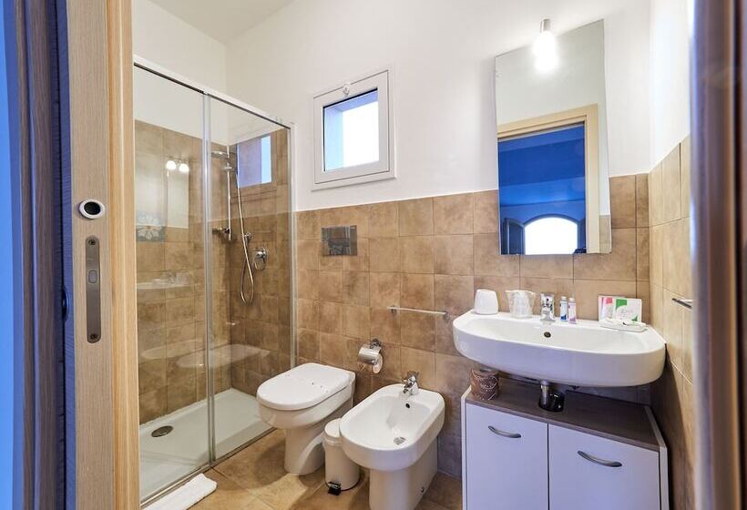 オーシャンビュースーペリアールーム, B&b Il Varo A Mare