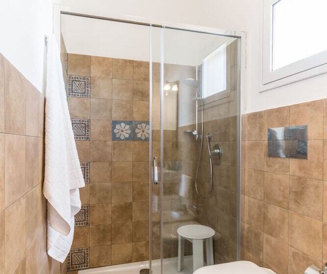 オーシャンビュースーペリアールーム, B&b Il Varo A Mare