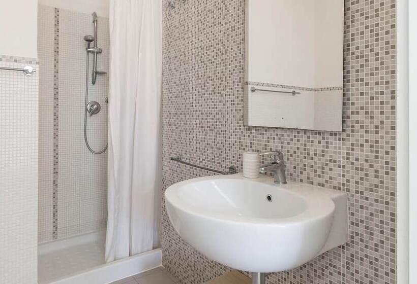 スタンダードルーム, B&b Il Varo A Mare