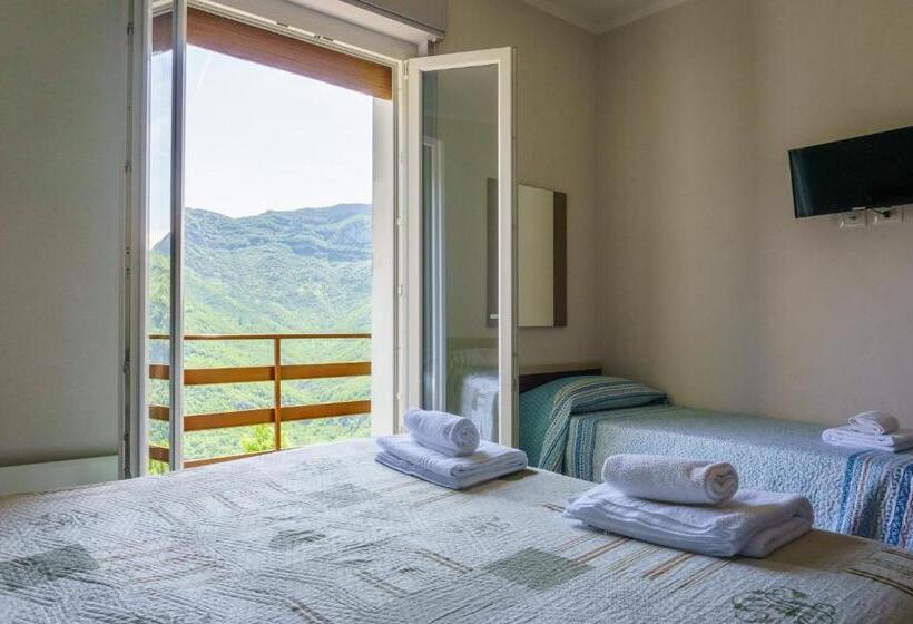 Номер Стандарт Трехместный, Albergo Ristorante Payarin