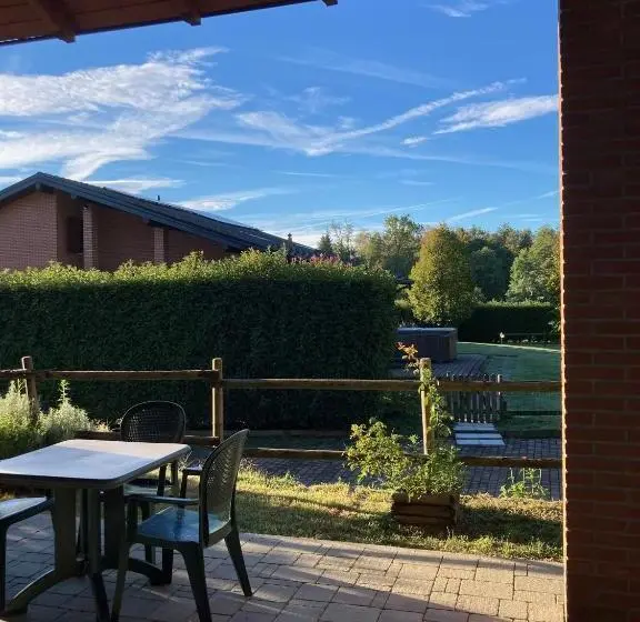 ガーデンビュースタンダードルーム, Agriturismo Altana Del Motto Rosso