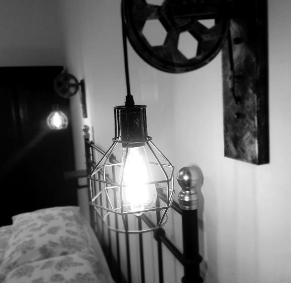 Familjerum, Aba Maya Alghero