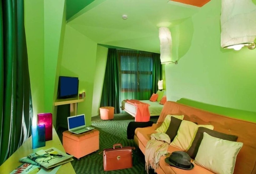 חדר סטנדרט לשלושה, Abitart