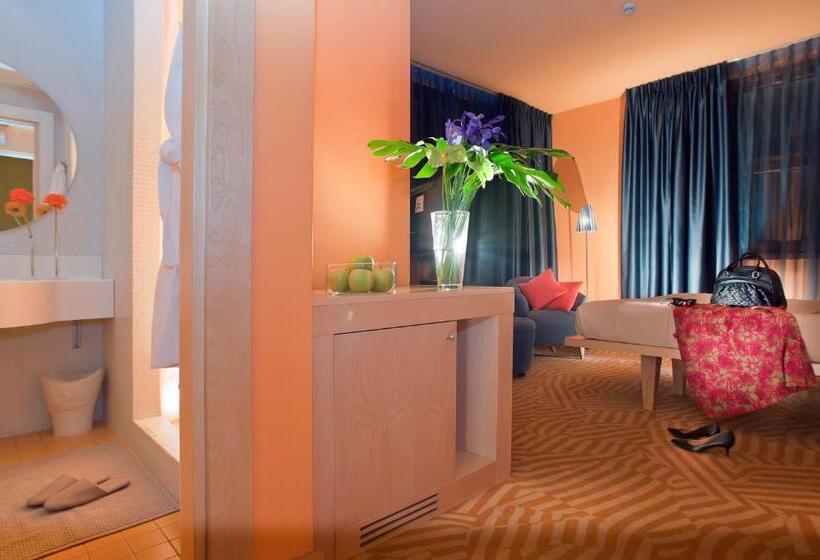 חדר סטנדרט, Abitart