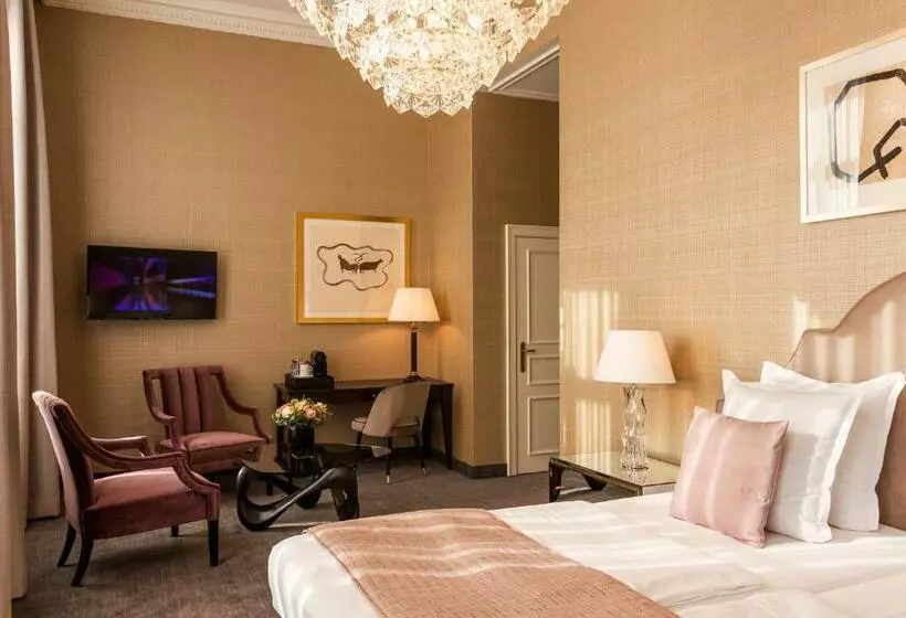 سوییت لوکس, Dukes  Arches Brugge   By Dukes  Hotel Collection