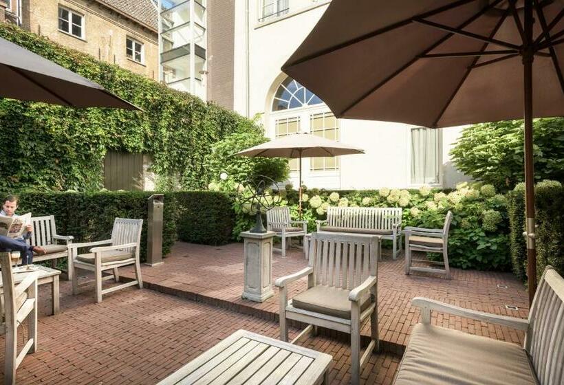 Номер Комфорт, Dukes  Arches Brugge   By Dukes  Hotel Collection