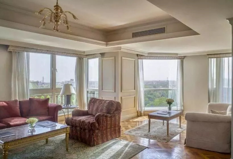 スイート, Four Seasons  Cairo At The First Residence