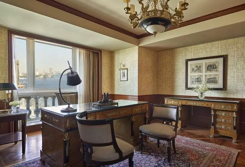 ロイヤルスイート, Four Seasons  Cairo At The First Residence