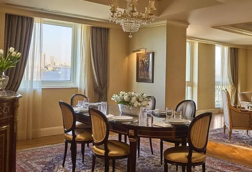 プレジデントスイートルーム, Four Seasons  Cairo At The First Residence
