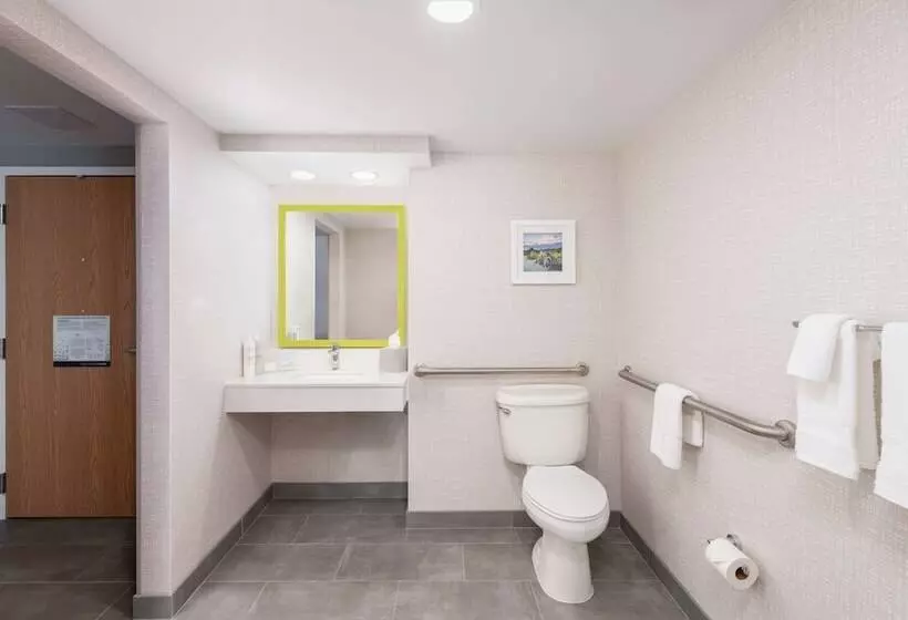 身障者適用キングサイズベッドルーム, Hampton Inn & Suites Fort Myers Beach/sanibel Gateway