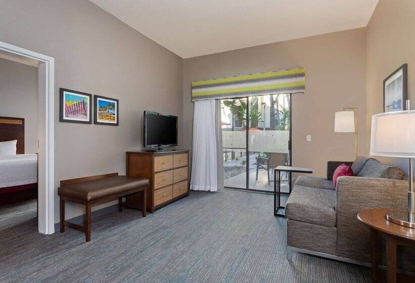 Люкс Кровать Кинг, Hampton Inn & Suites Fort Myers Beach/sanibel Gateway