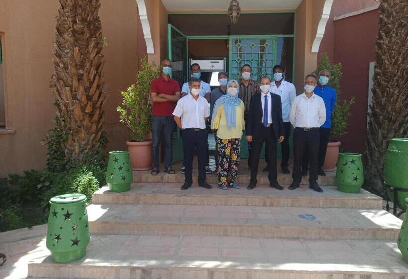 スイート, Kenzi Azghor