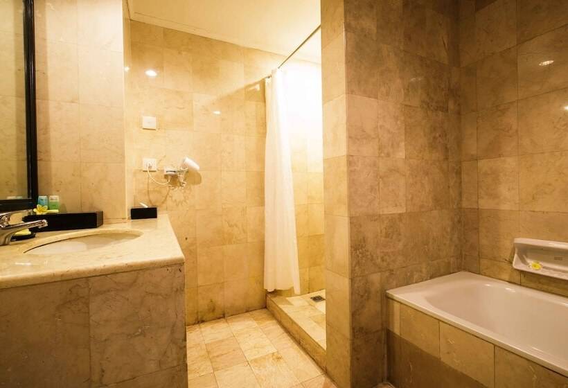 ガーデンビュースーペリアールーム, Legian Paradiso