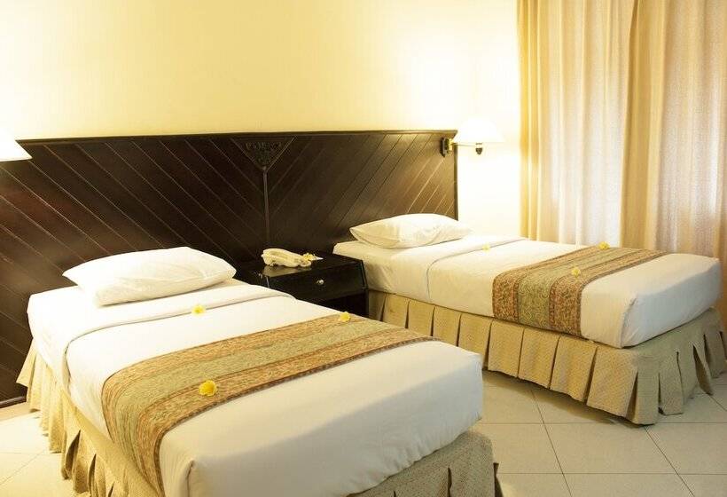 プールの見えるデラックスルーム, Legian Paradiso