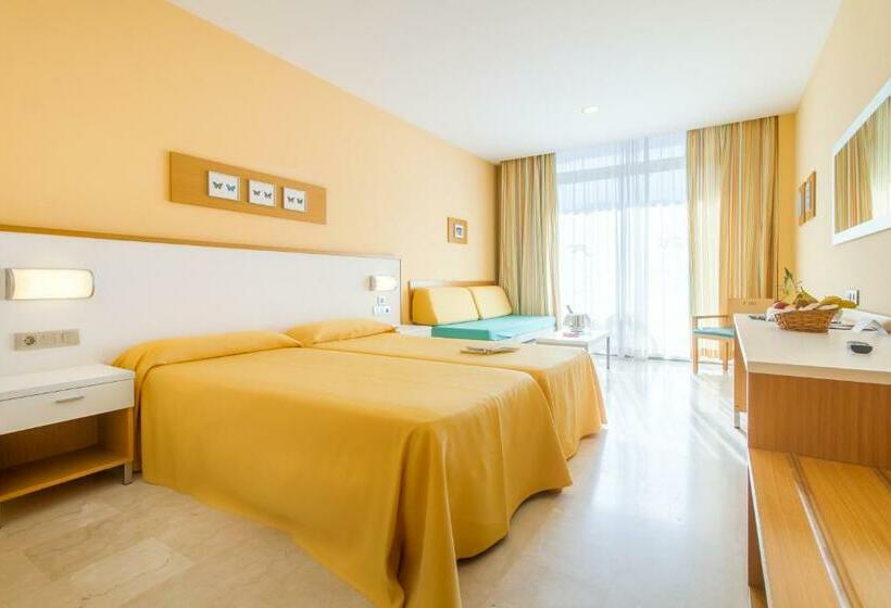 Habitación Triple Estándar, Mediterraneo