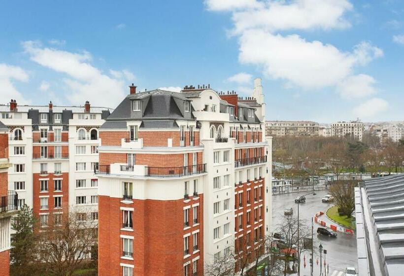 اتاق استاندارد یک نفره, Murat