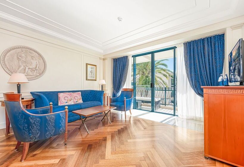 스위트, Imperial Hotel Gold Coast