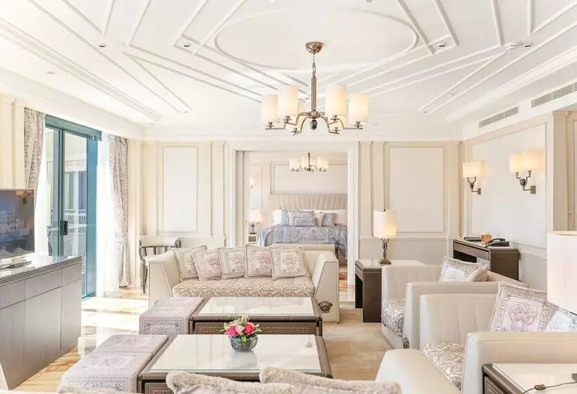 スイート, Imperial Hotel Gold Coast