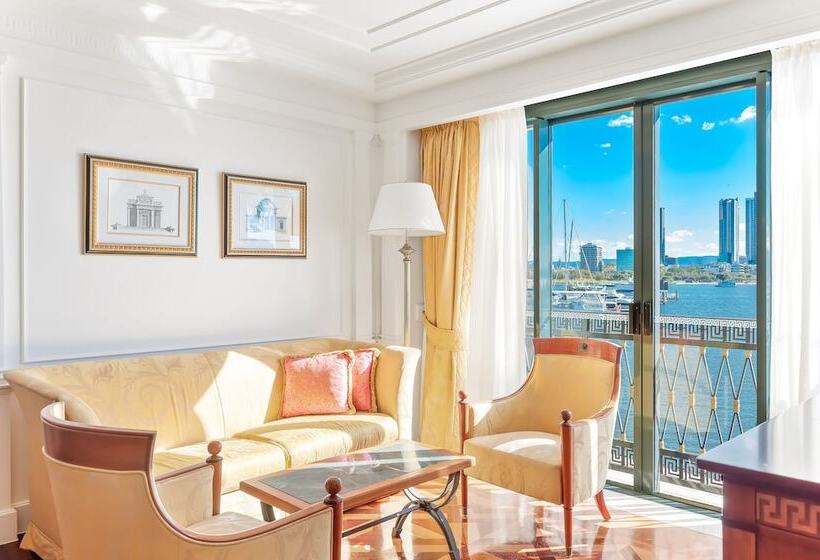 스위트, Imperial Hotel Gold Coast