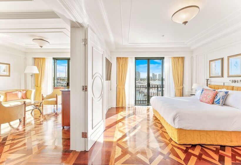 Люкс, Imperial Hotel Gold Coast