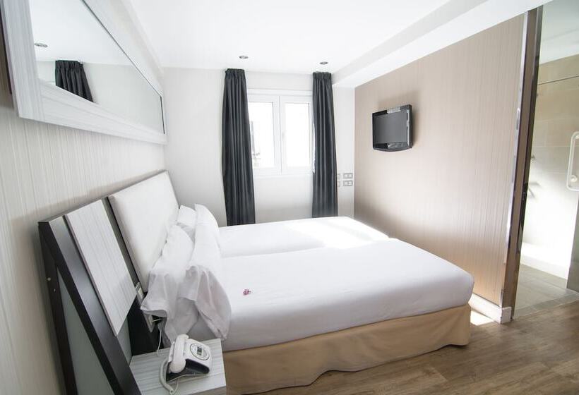 اتاق استاندارد, Petit Palace Arenal