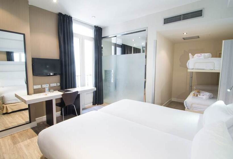 اتاق استاندارد چهار تخته, Petit Palace Arenal