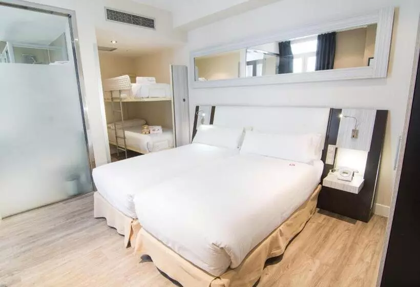 اتاق استاندارد چهار تخته, Petit Palace Arenal
