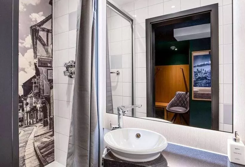 اتاق استاندارد, Radisson Hotel York