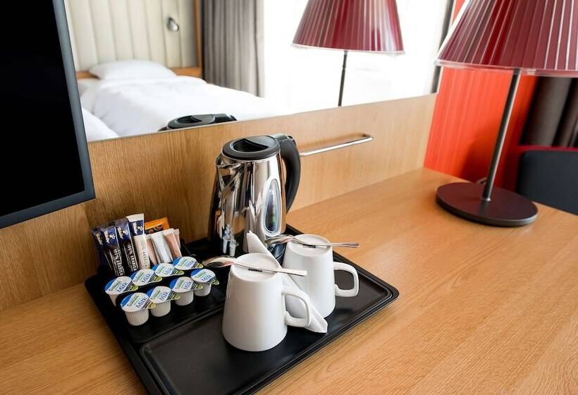 Номер Стандарт, Radisson Hotel York