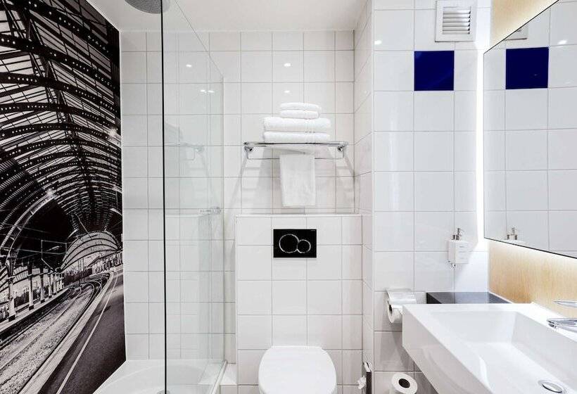 패밀리 룸, Radisson Hotel York