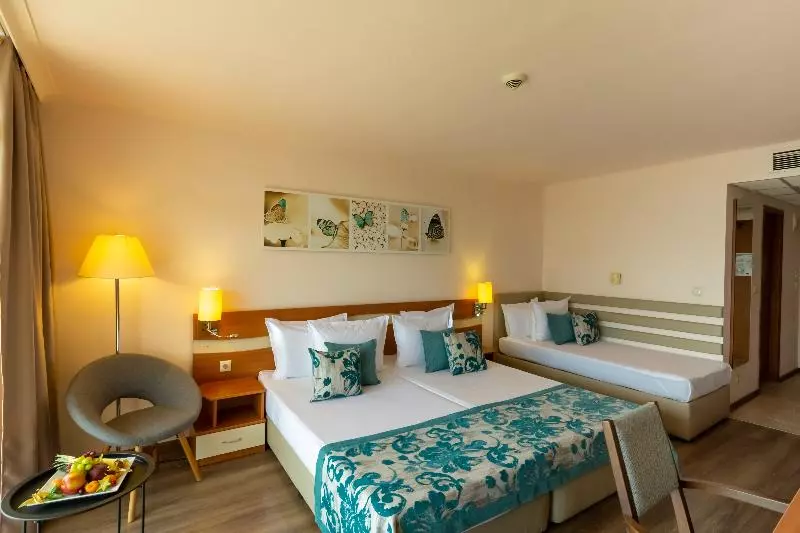 レイクビューデラックスルーム, Swiss Diamond Hotel & Spa