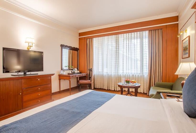 غرفة ديلوكس, The Everest