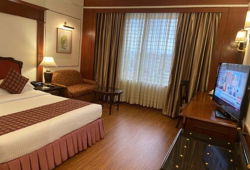 غرفة كلوب, The Everest