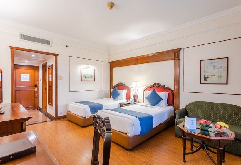 غرفة ديلوكس, The Everest