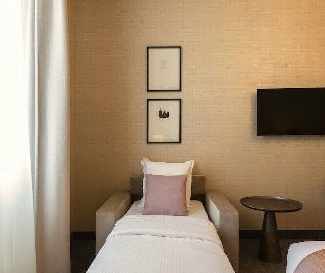 Трехместный Номер Комфорт, Dukes  Arches Brugge   By Dukes  Hotel Collection